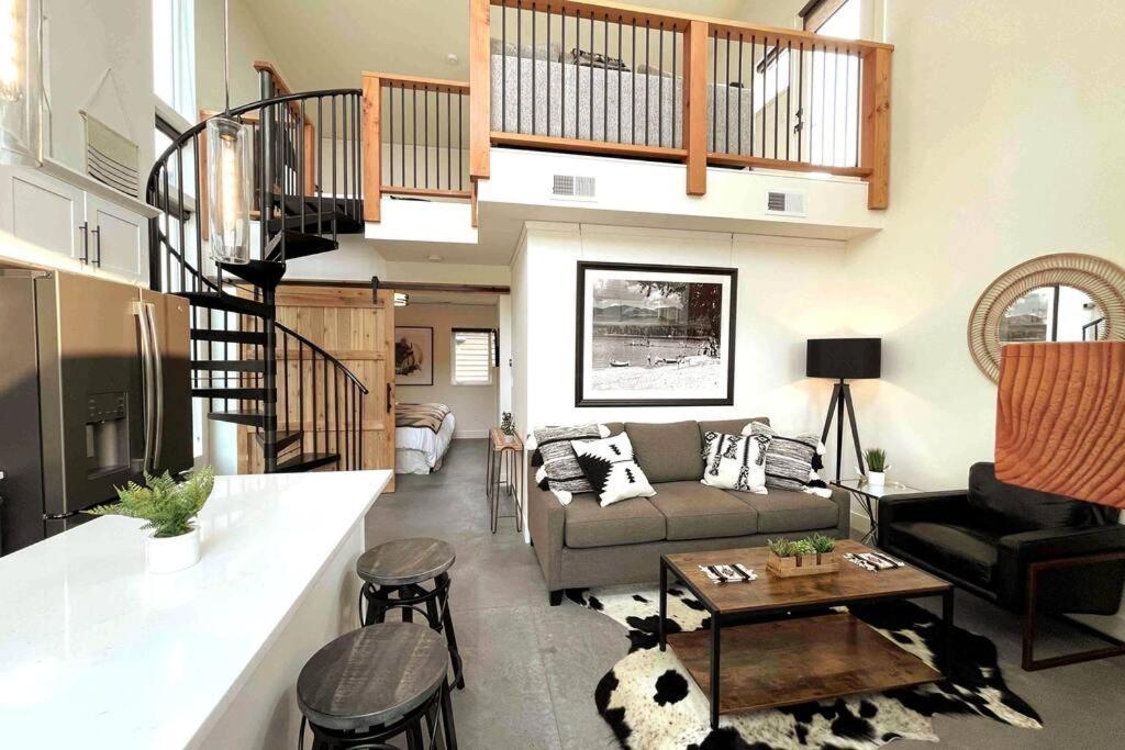 Brand New Upscale Home- Best Location! Whitefish Exterior photo