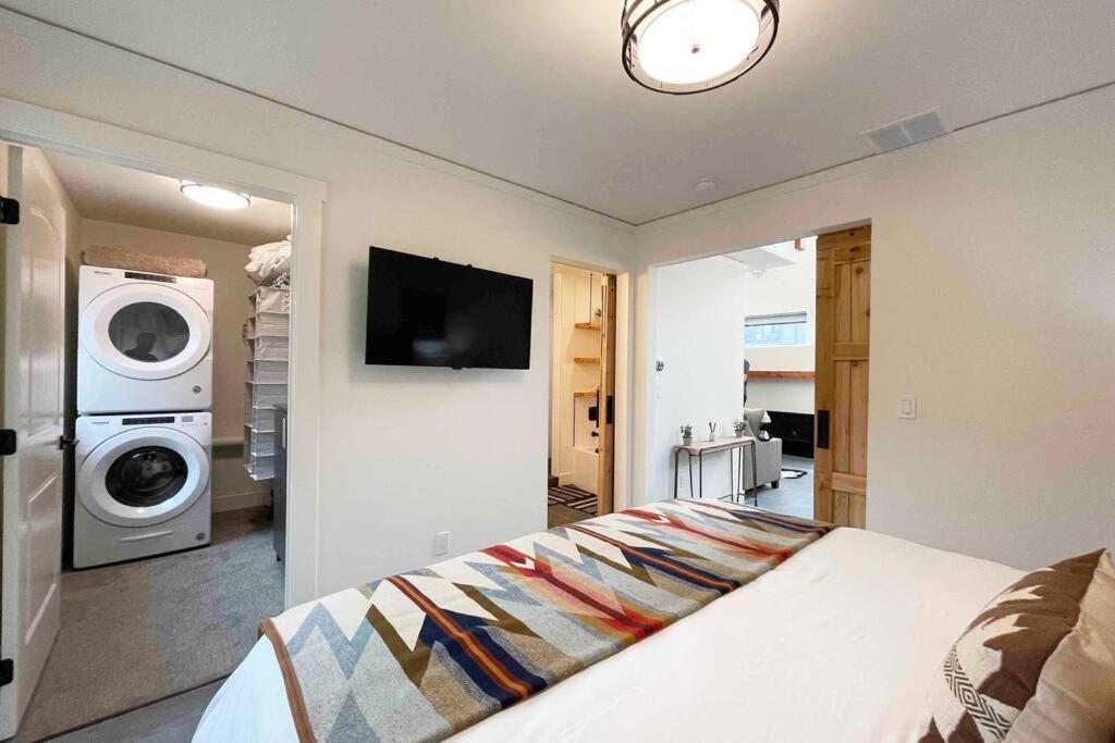 Brand New Upscale Home- Best Location! Whitefish Exterior photo