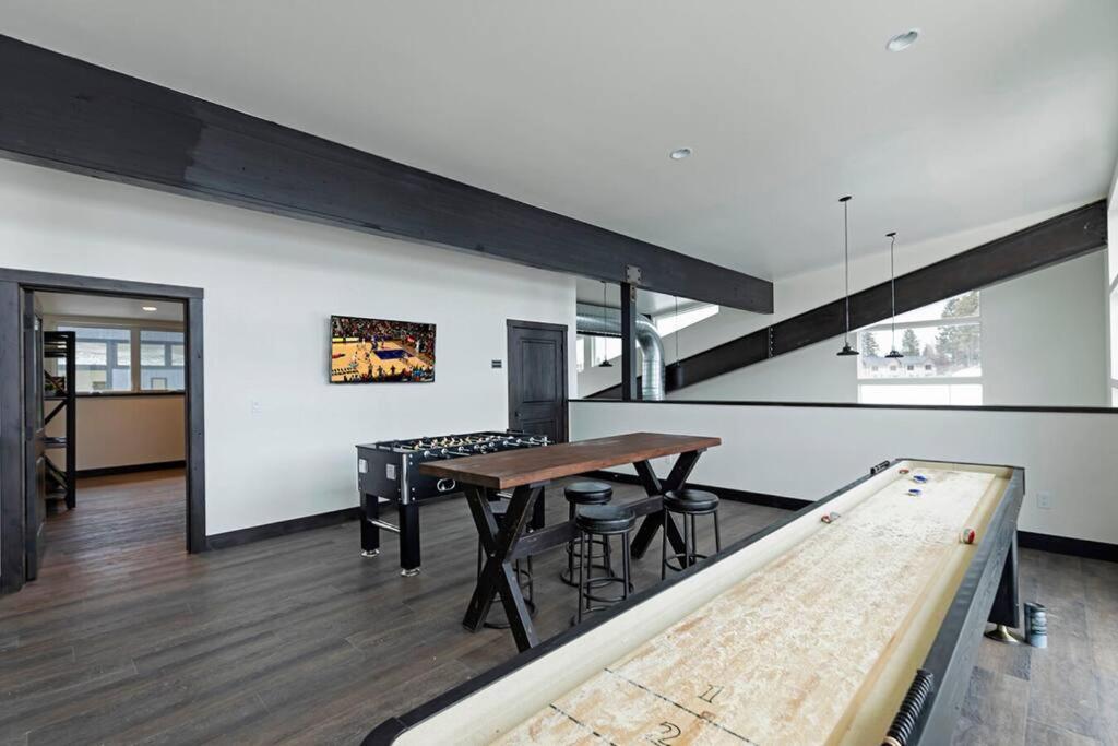 Brand New Upscale Home- Best Location! Whitefish Exterior photo