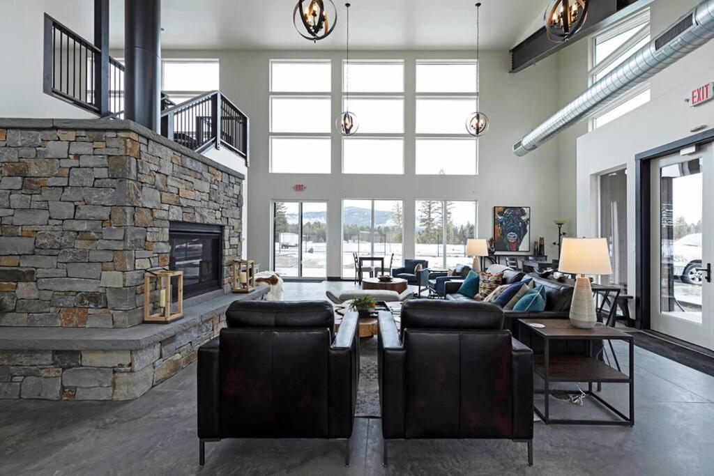 Brand New Upscale Home- Best Location! Whitefish Exterior photo